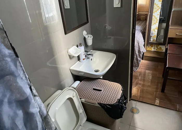 Apartment Luxury Urban Bliss-stylish 3 Bedroom 4room Makati Oasis In Air *