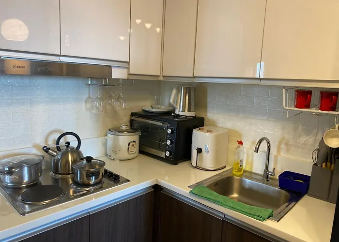 Luxury Urban Bliss-stylish 3 Bedroom 4room Makati Oasis In Air Apartment