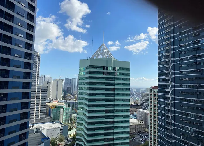 Apartment Luxury Urban Bliss-stylish 3 Bedroom 4room Makati Oasis In Air *